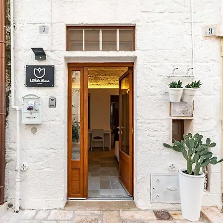 White Rose By Rentbeat Ostuni